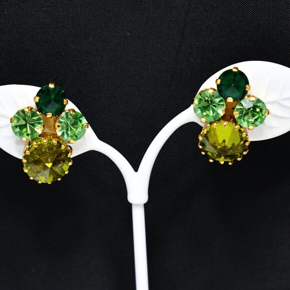 Vintage Austria Green Crystal Clip Earrings Uranium Glass Rhinestones 1950s - Picture 2 of 10
